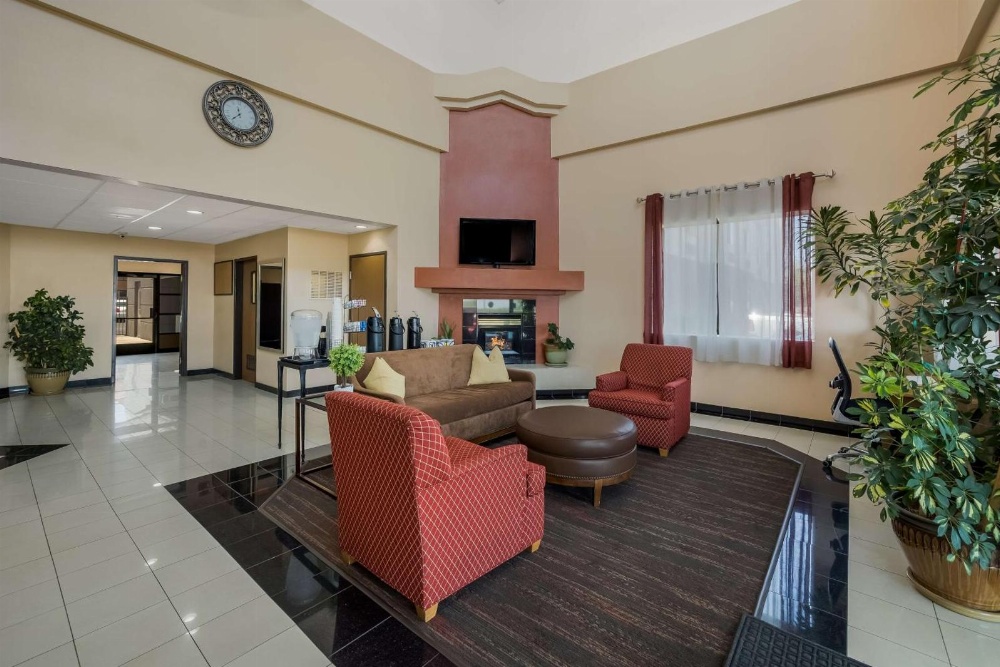 Best Western Gold Poppy Inn Main image